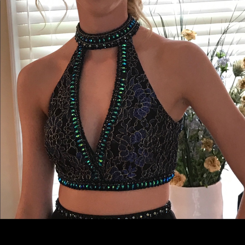 2-piece prom dress.